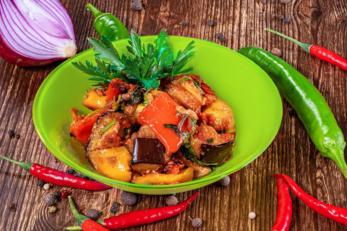 Грузинская кухня. Доставка блюд по меню. Доставка комплексных обедов