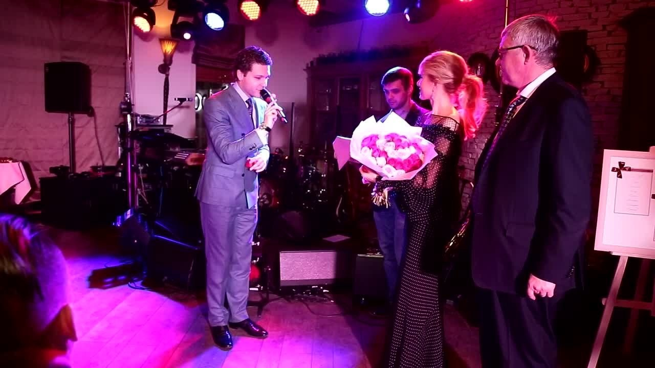 Видеосъёмка юбилея. Ведущий на праздник в Москве / Денис Аганин