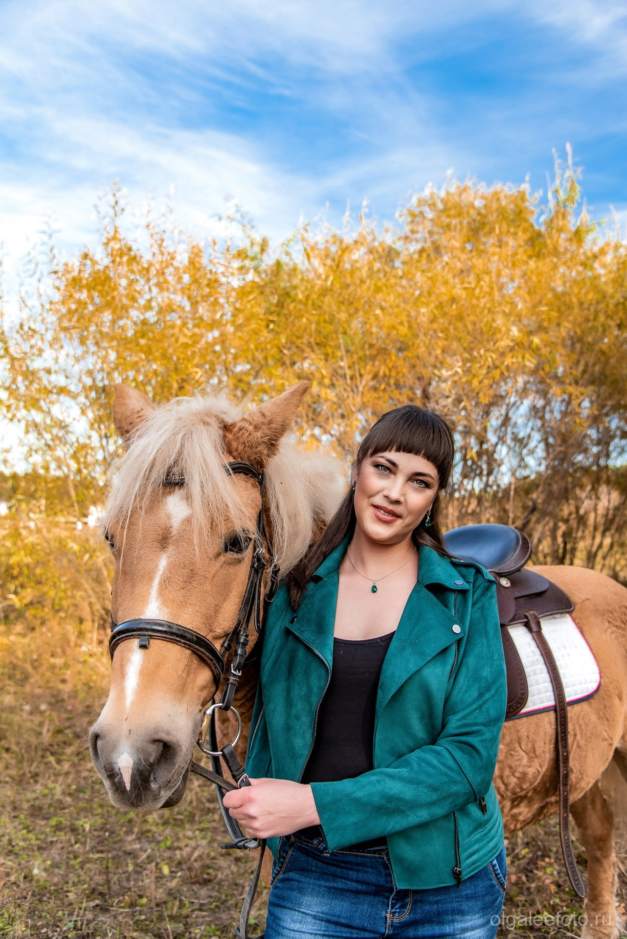 Конная фотосессия фотосессия с лошадью фотопроект с конем. Ольга Ли свадебный семейный фотограф Иркутск