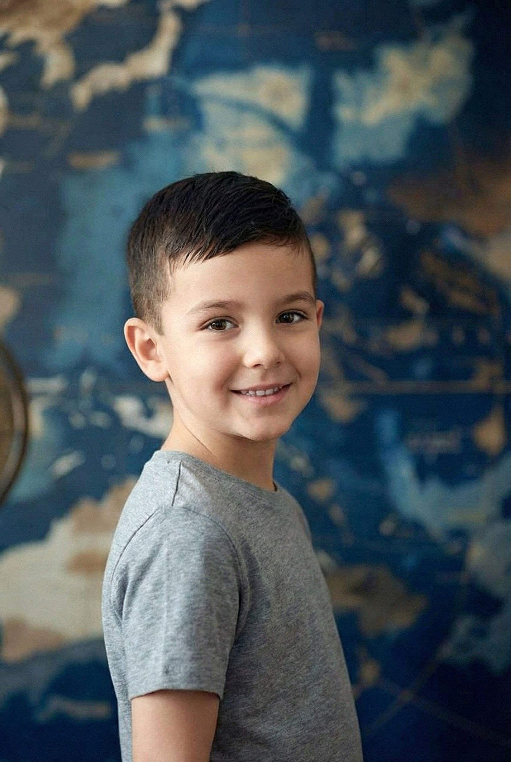 Выпускные альбомы с оживающими фотографиями. Фотограф и видеограф Москва. Свадебный фотограф, видеограф. Выпускные альбомы. Оживающие альбомы