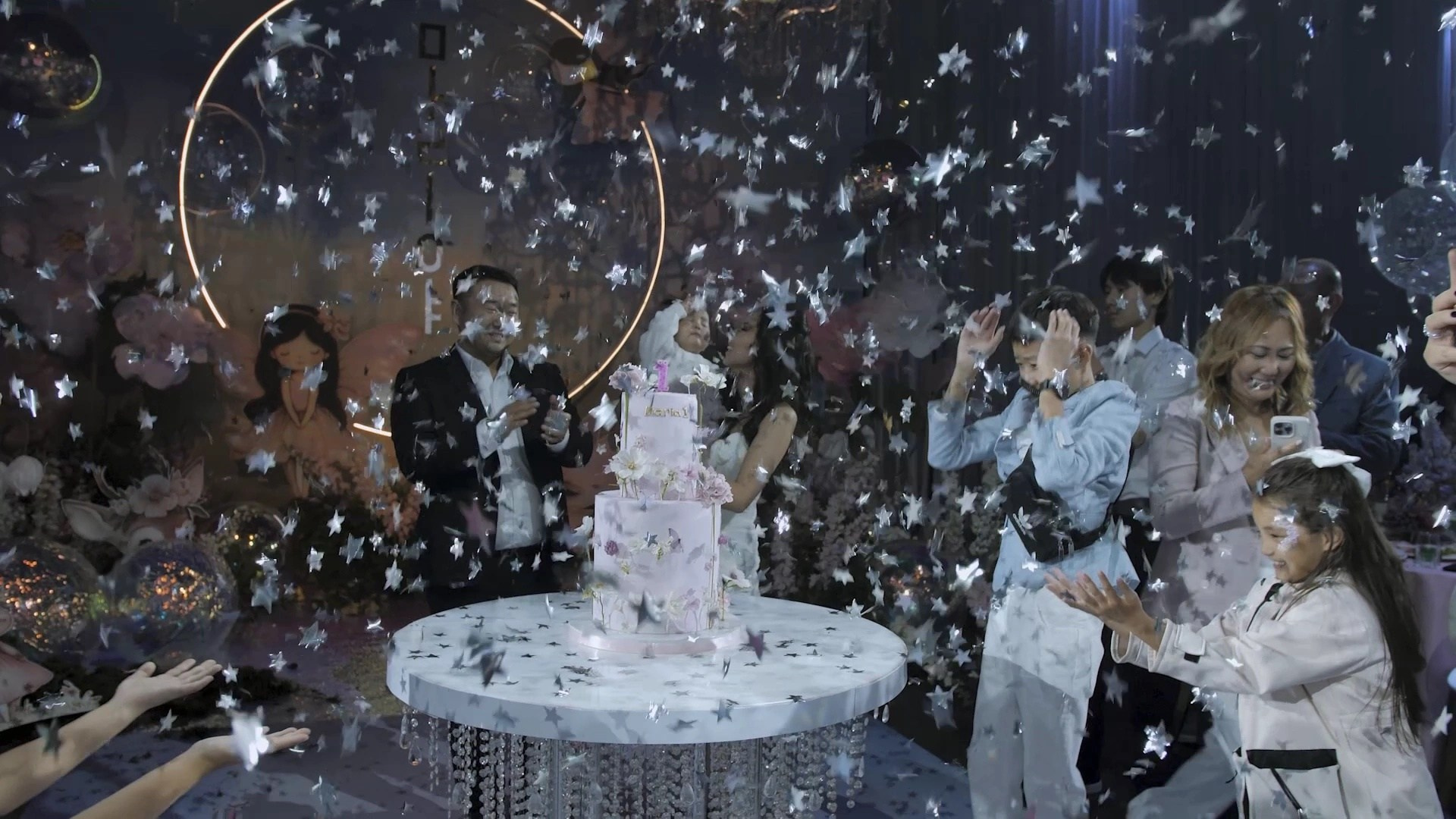 Видео. Профессиональная видеосъёмка Асянди в Москве и Московской области