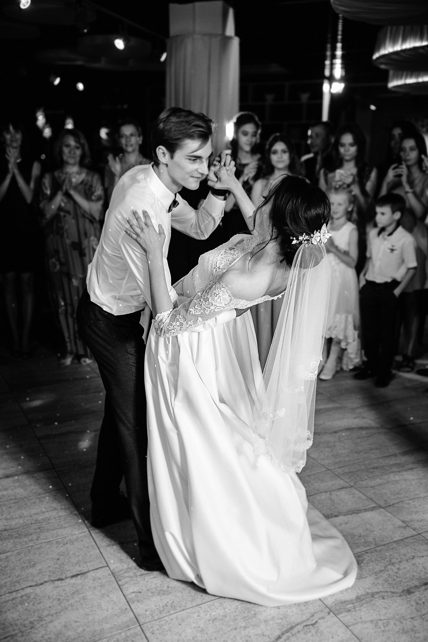 Свадебная съемка. Свадебный фотограф/видеограф Александр Кабанов. Школьный фотограф. Фото и видеосъемка