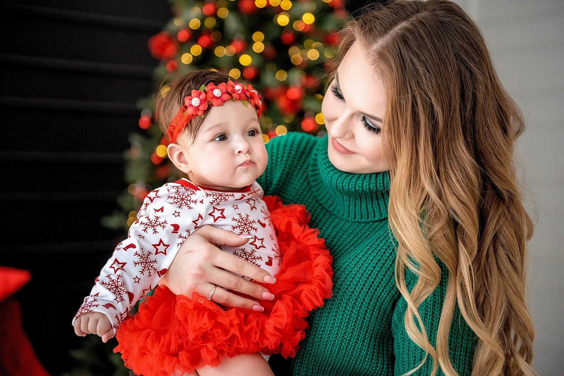 Создайте волшебные воспоминания с семейной новогодней фотосессией в Ростове на Дону