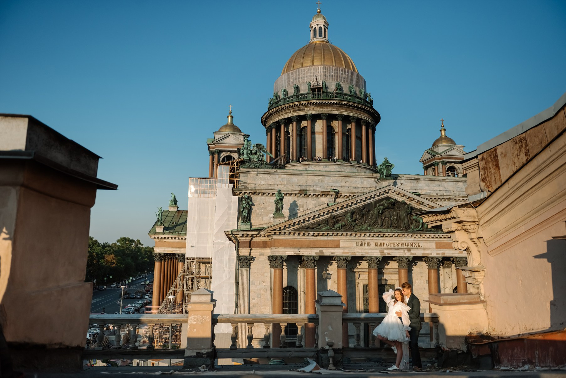 Свадебная фотосессия на&nbsp;крыше у&nbsp;Исаакиевского собора