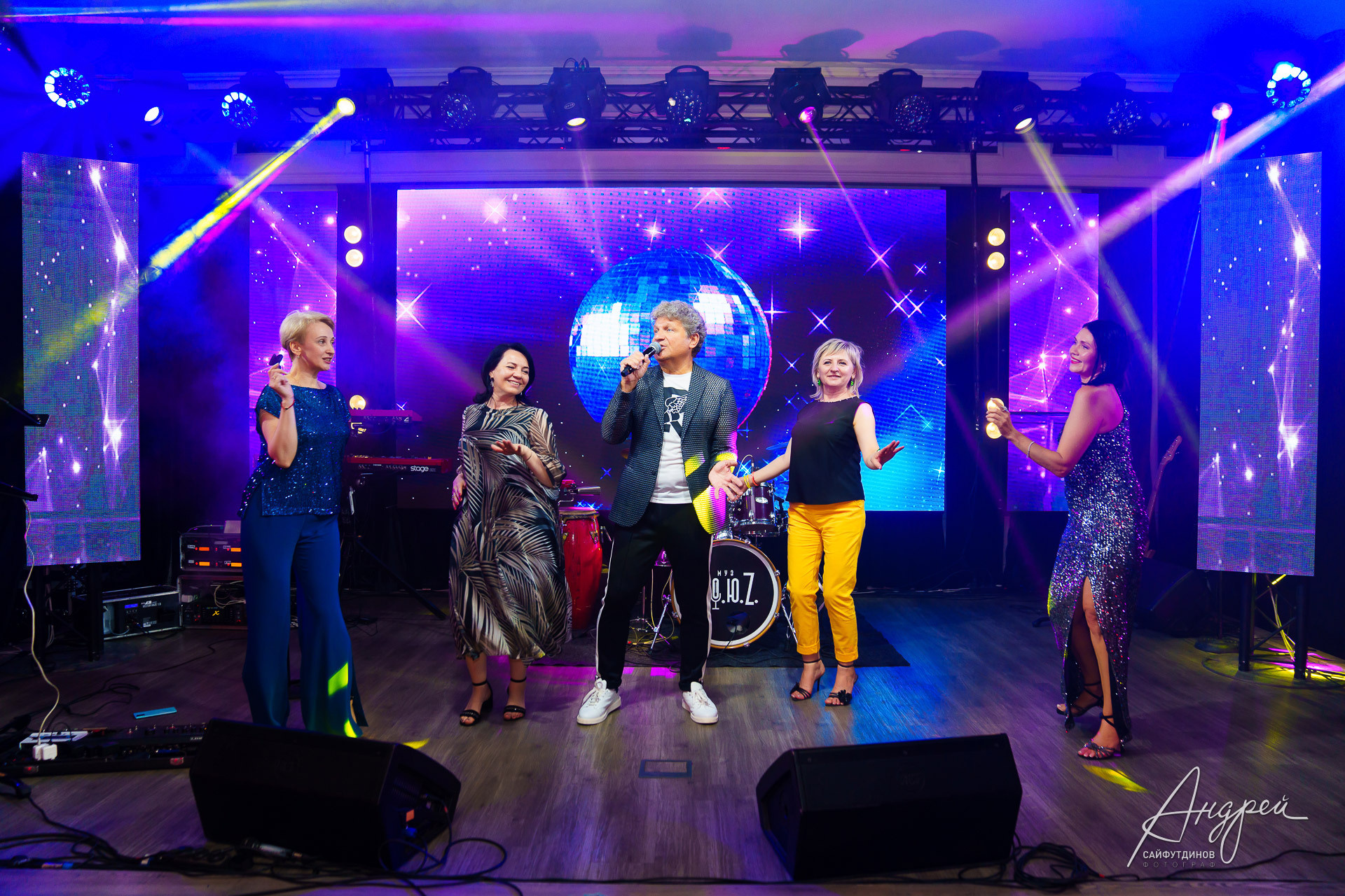 Юбилей Марины. Репортажная фотосъёмка юбилея. Фотограф А. Сайфутдинов. Свадебный и семейный фотограф в Ростове-на-Дону. Андрей Сайфутдинов