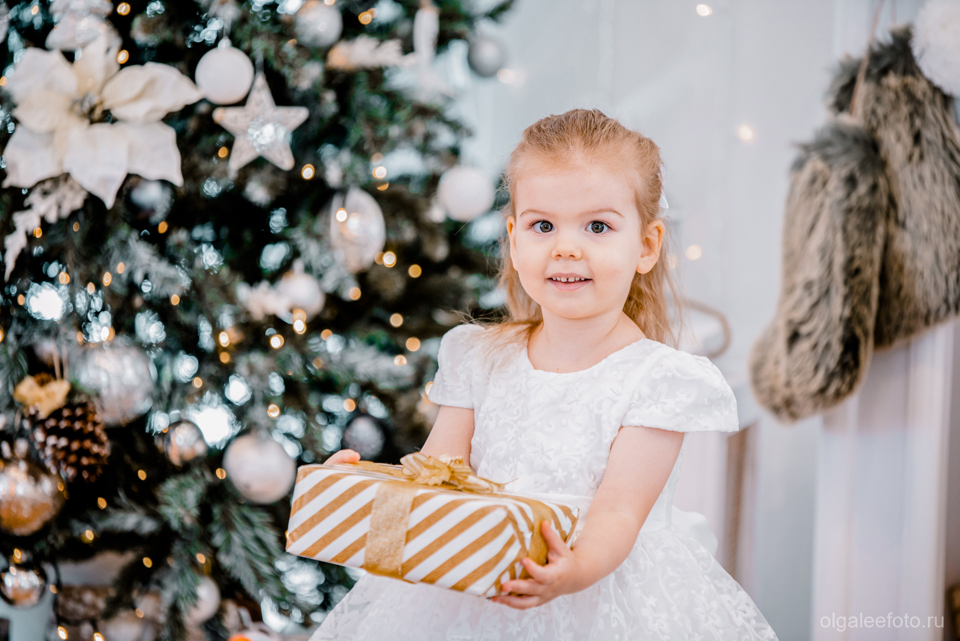 Семейные. Новогодние. Студия Мансарда. Ольга Ли свадебный семейный фотограф Иркутск