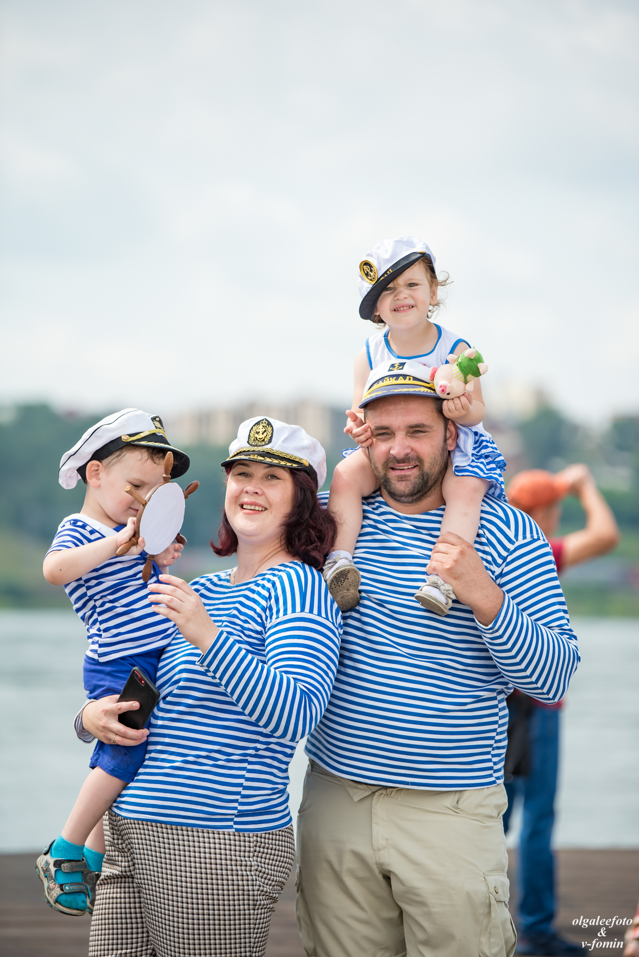 Репортажная фотосъемка в иркутске швейная битва детский день рождения. Ольга Ли свадебный семейный фотограф Иркутск