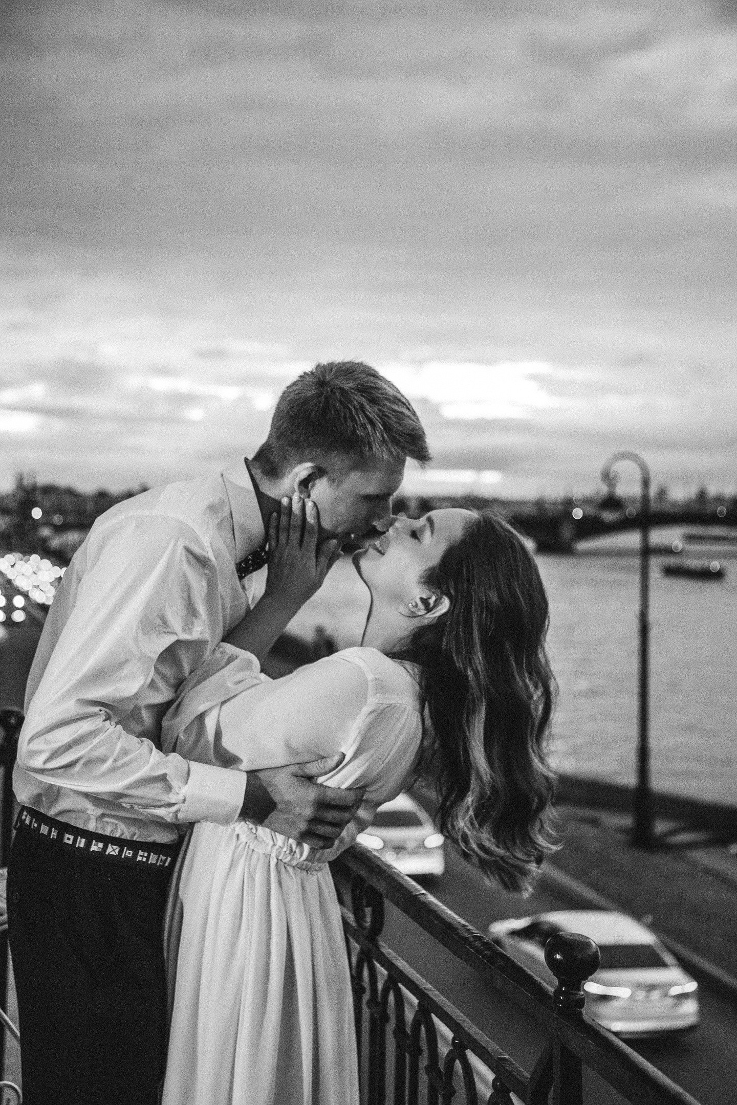 Свадебные. Честные истории о жизни города и его людях