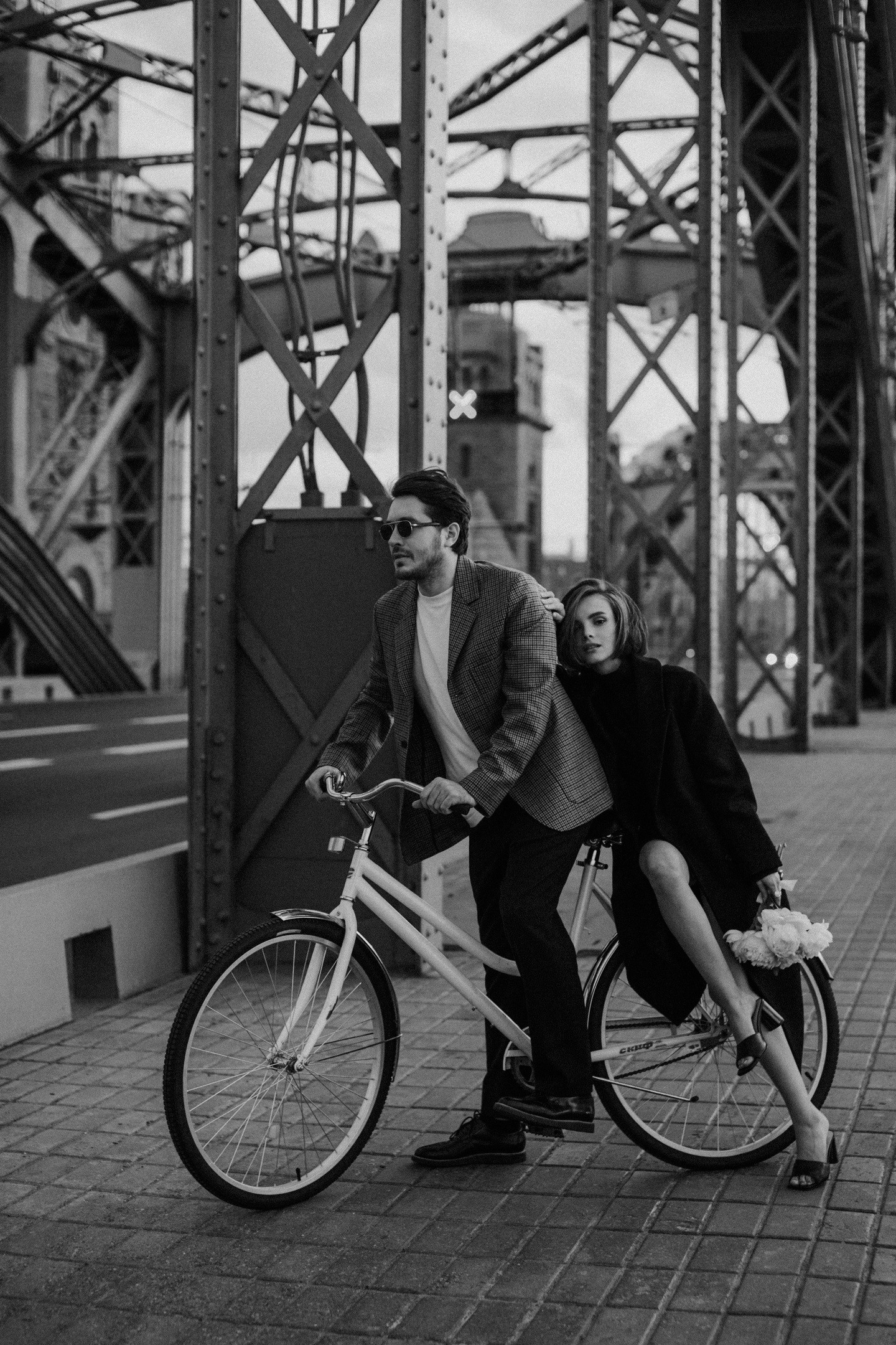 Парные. Честные истории о жизни города и его людях