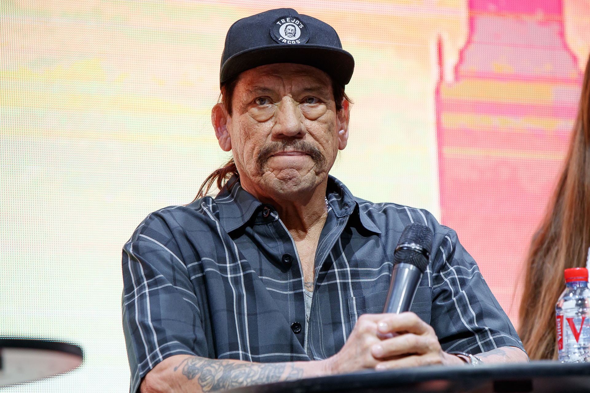 Evgeny Pelevin. Photographer. Industry, reporting, weddings, portrait