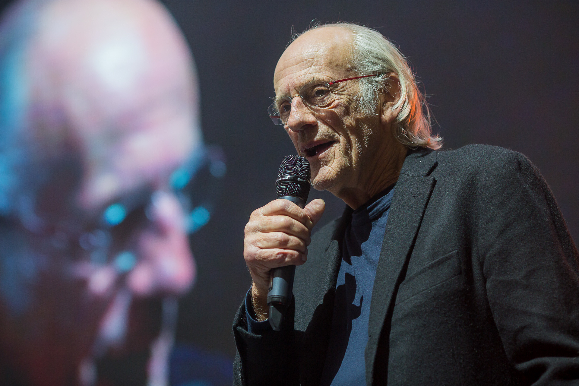 Evgeny Pelevin. Photographer. Industry, reporting, weddings, portrait