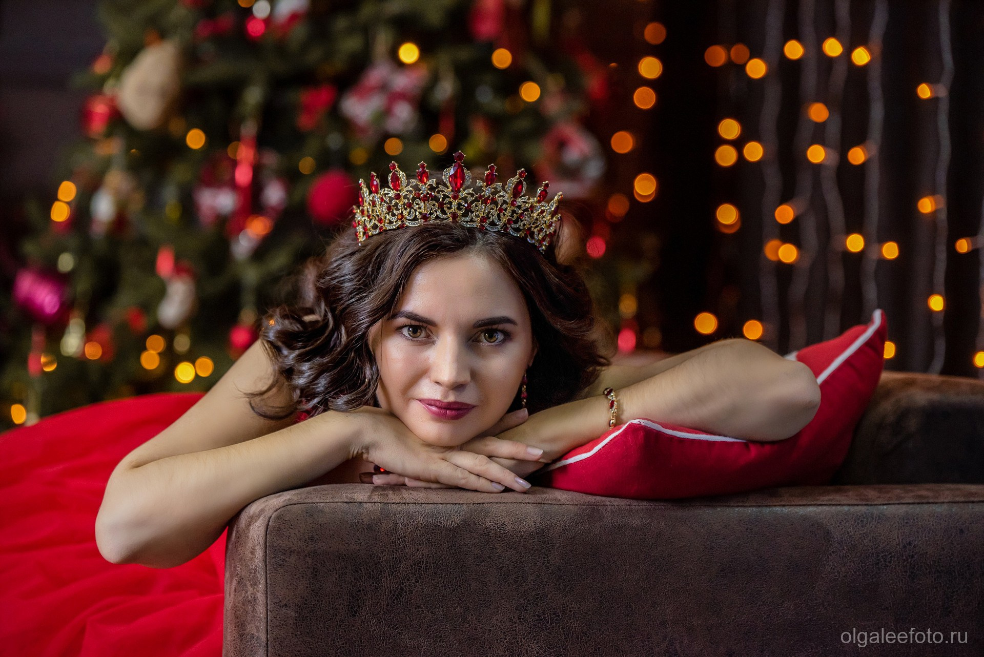 Корона красная. Туры на Байкал с фотографом под ключ. Фотосессии на Ольхоне