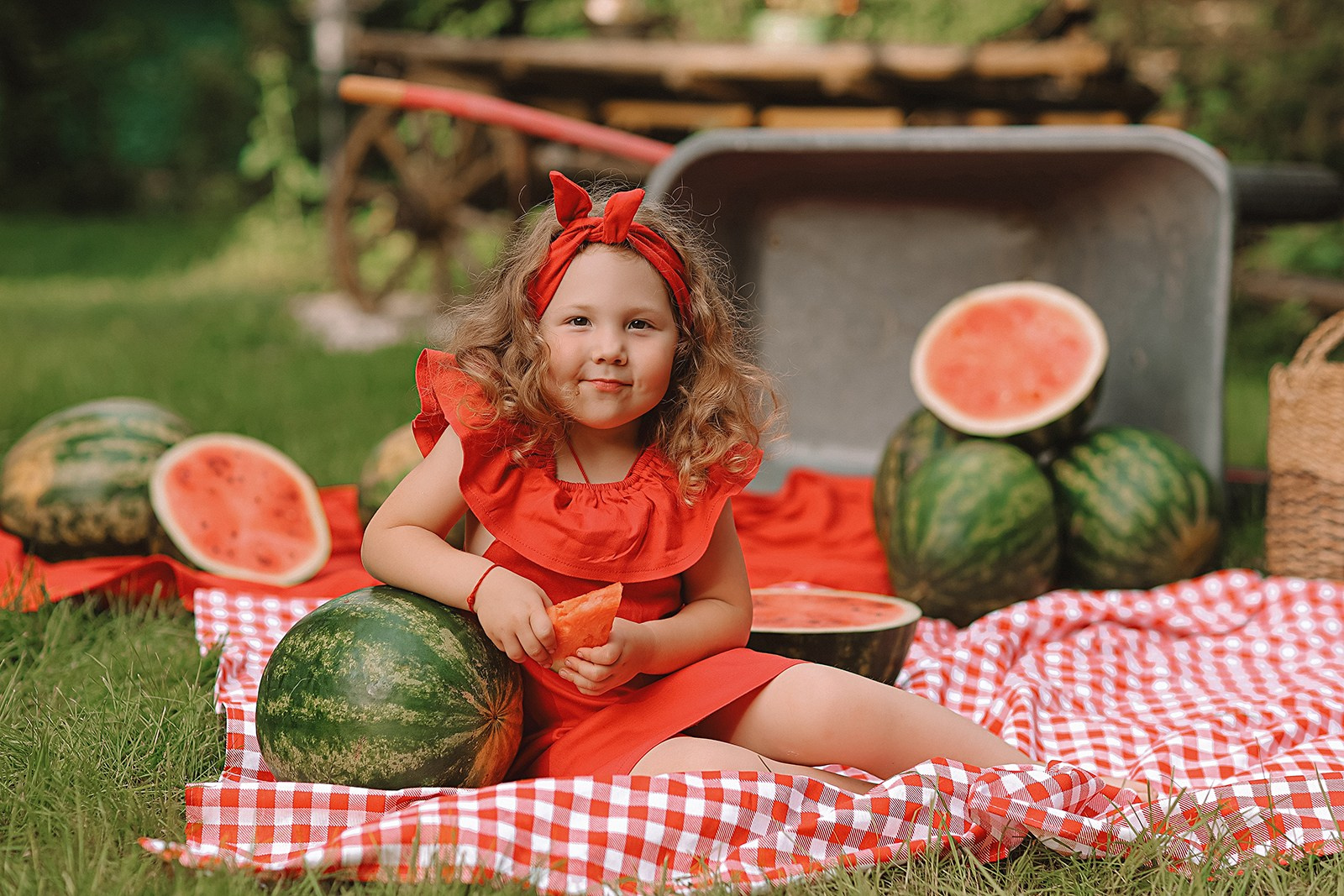 Лимоны. Семейный фотограф Тюмень, фотограф на роды Салмина Мария