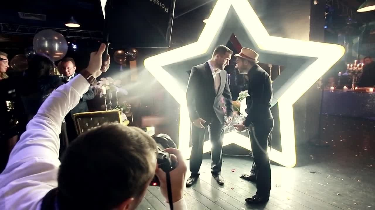 Видеосъёмка юбилея. Ведущий на праздник в Москве / Денис Аганин