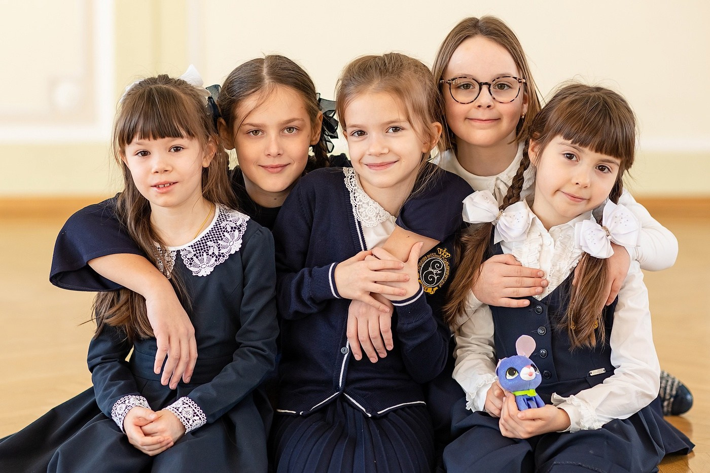 Фотосъёмка школьников: яркие кадры класса | Евченко. Выпускные альбомы СПБ для садов и школ | Фотограф Олька Евченко