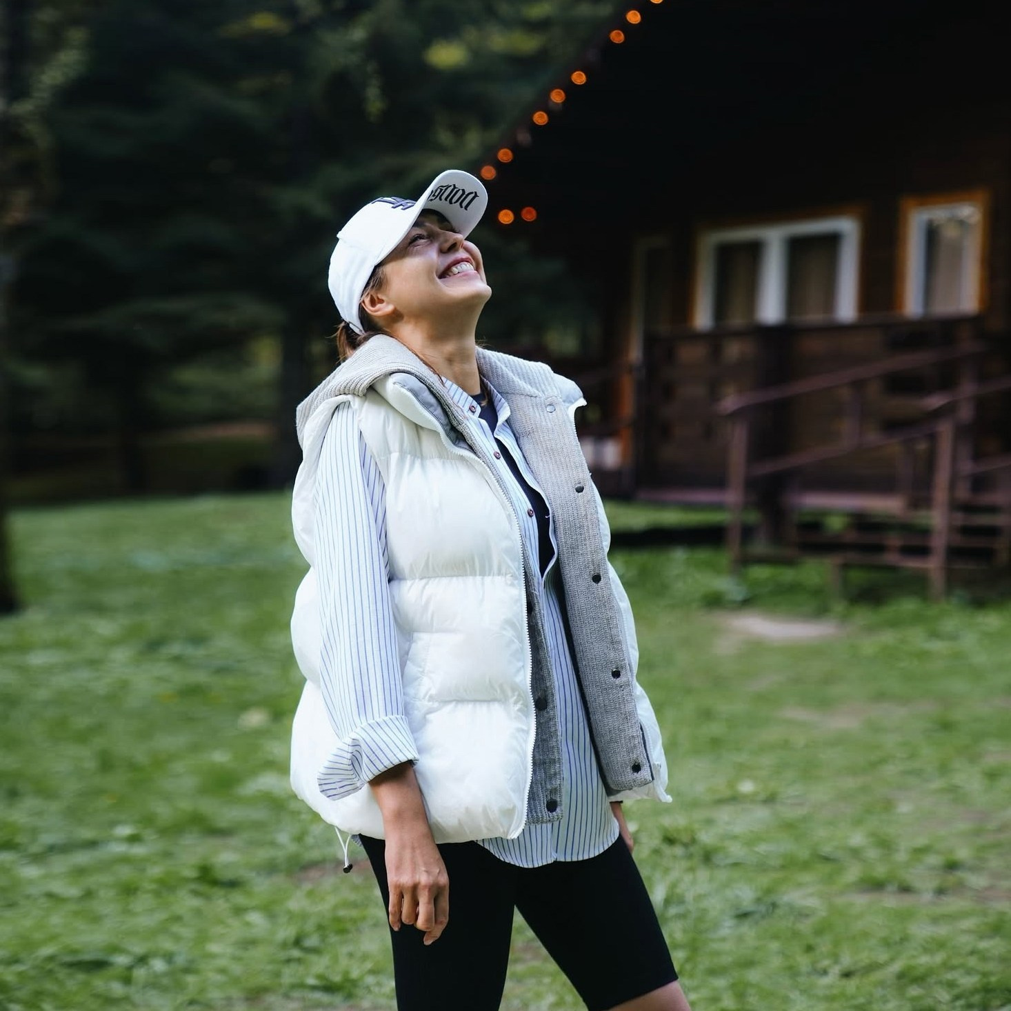 Авторские путешествия на красном кабриолете Lexus. Сочи, Адлер, Сириус, Красная Поляна, озеро Рица. Личный водитель и фотограф. Свадебный фотограф в Сочи и Адлере — Фотосессии на море и в горах | Виктор Рогулев