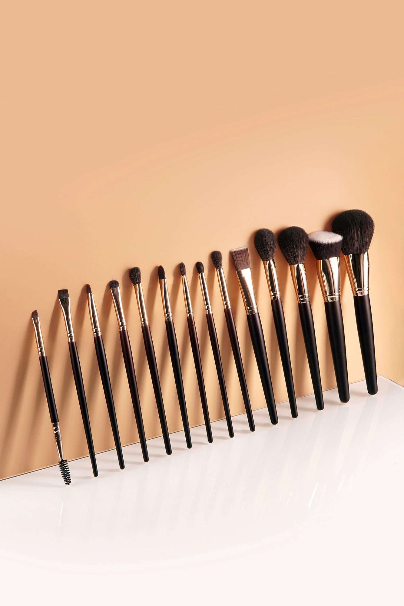 Предметный фотограф Киров. Съемка для маркетплейсов