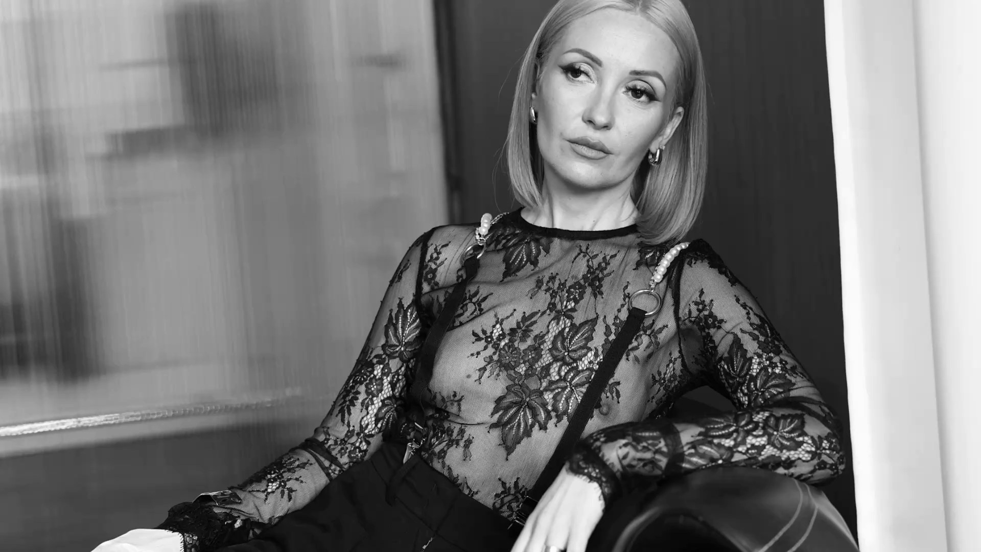 Видео. Профессиональный фотограф беременности в СПБ. Стильные фотосессии беременности в стиле минимализм и классическая фотография