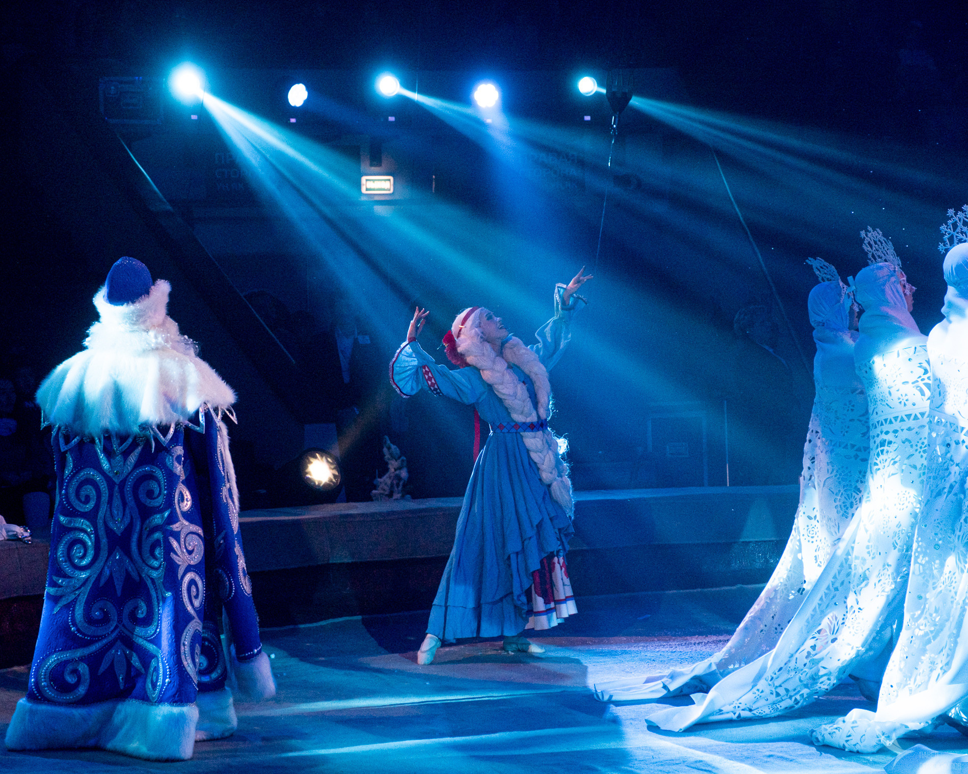 Новогодняя цирковая сказка «Морозко». Репортажный фотограф в Казани Павел Серпокрылов