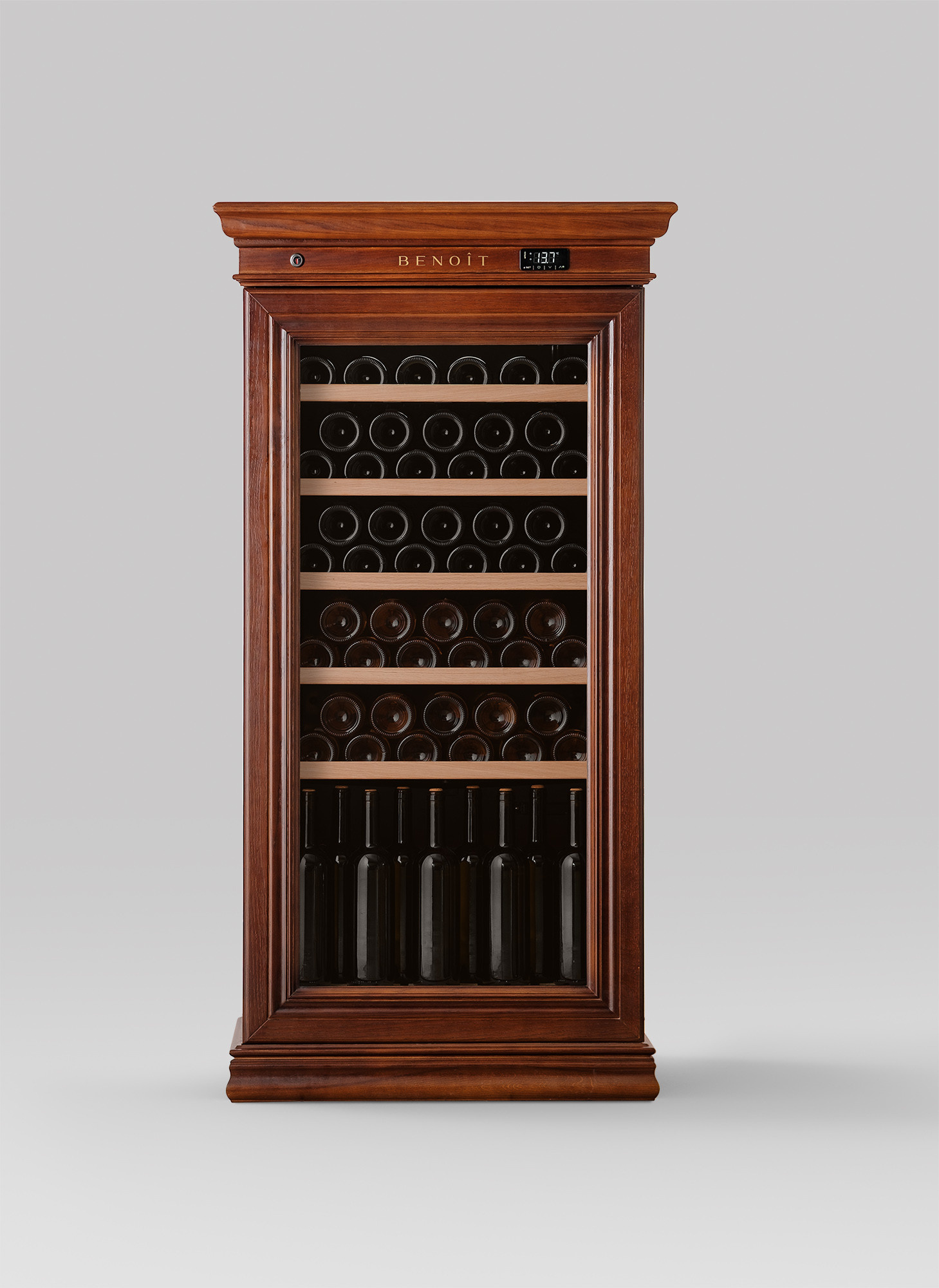 Предметная фотография. Oleg Samoilov is a documentary photographer for brands that value an honest story