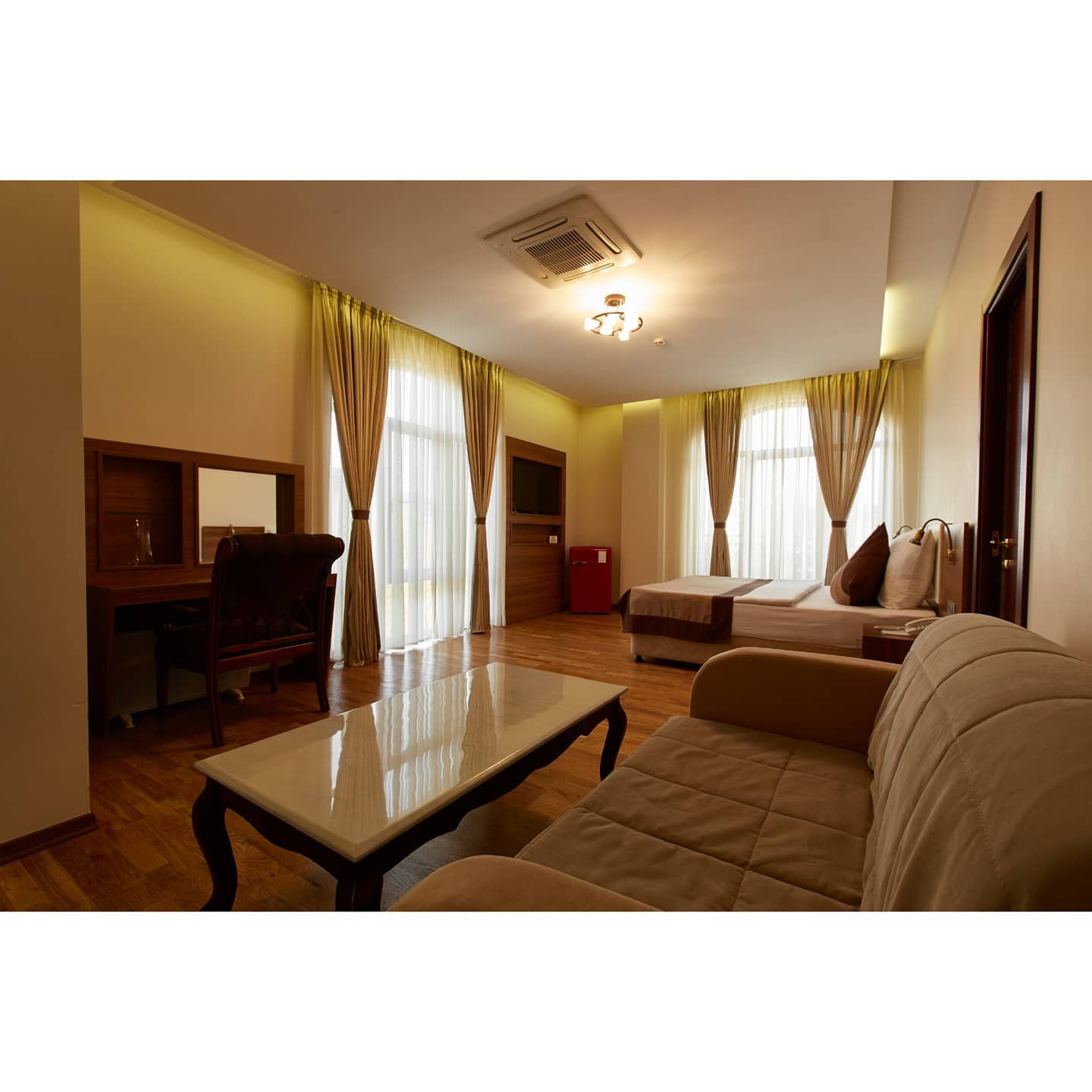 Интерьерный фотограф в Сочи. Фотосессия отеля от профи. Свадебный фотограф в Абхазии, Сухум, Гагра, Сочи