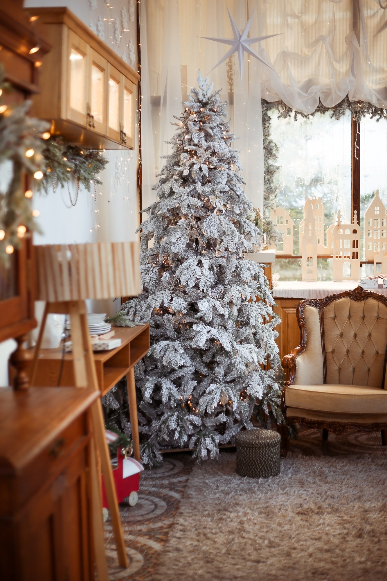 Фотостудии «Новый год 2026 год». Женский, семейный и детский фотограф в Тюмени Диана Осипова