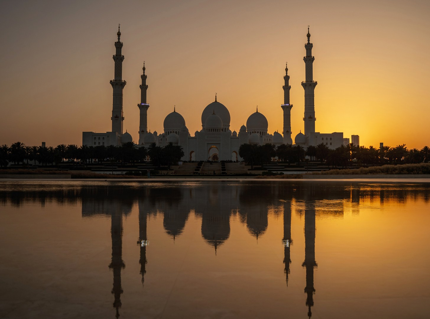 фотограф в Абу Даби, фотосессия в большой белой мечети шейха заеда