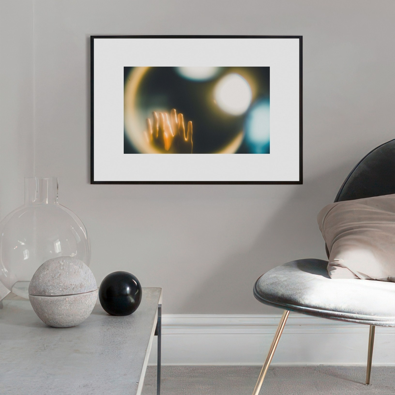 SOMETIMES SHE LOVES. Eduard Kopysov — International visual artist