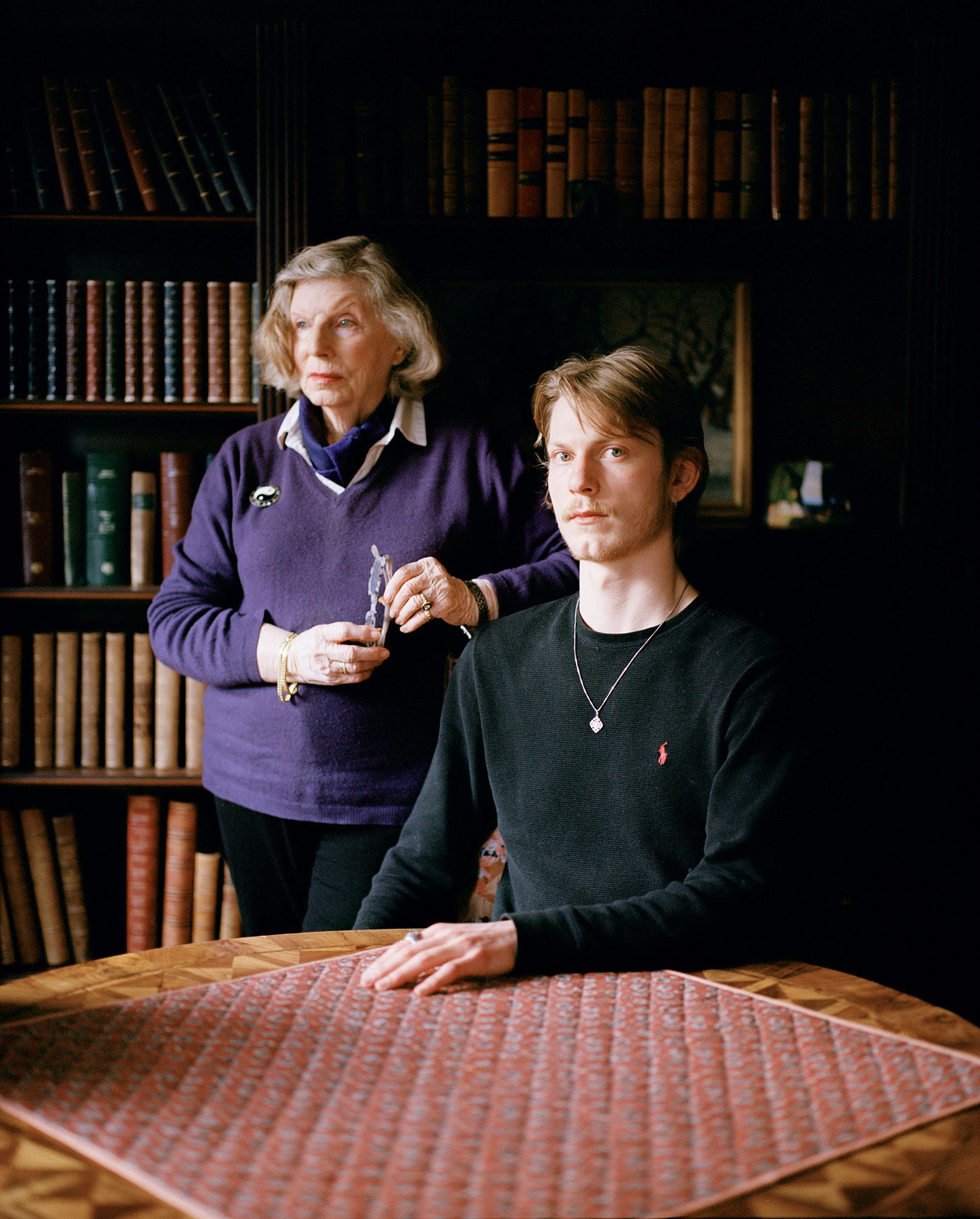 Клэр Легран (Claire Legrand) и её серия семейных портретов. Private image