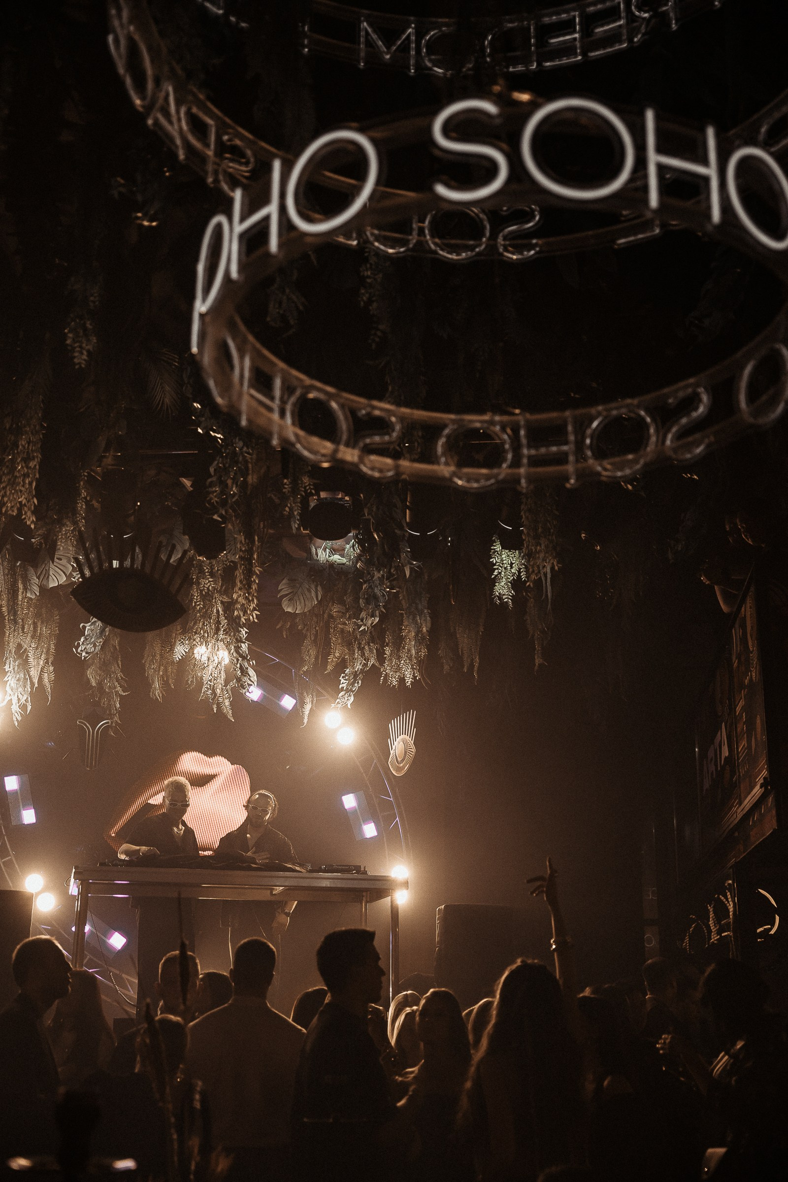 Фотограф на вечеринку спб. VERSLIBRE | Свадебный и репортажный фотограф в Санкт-Петербурге, Москве, и Поволжье