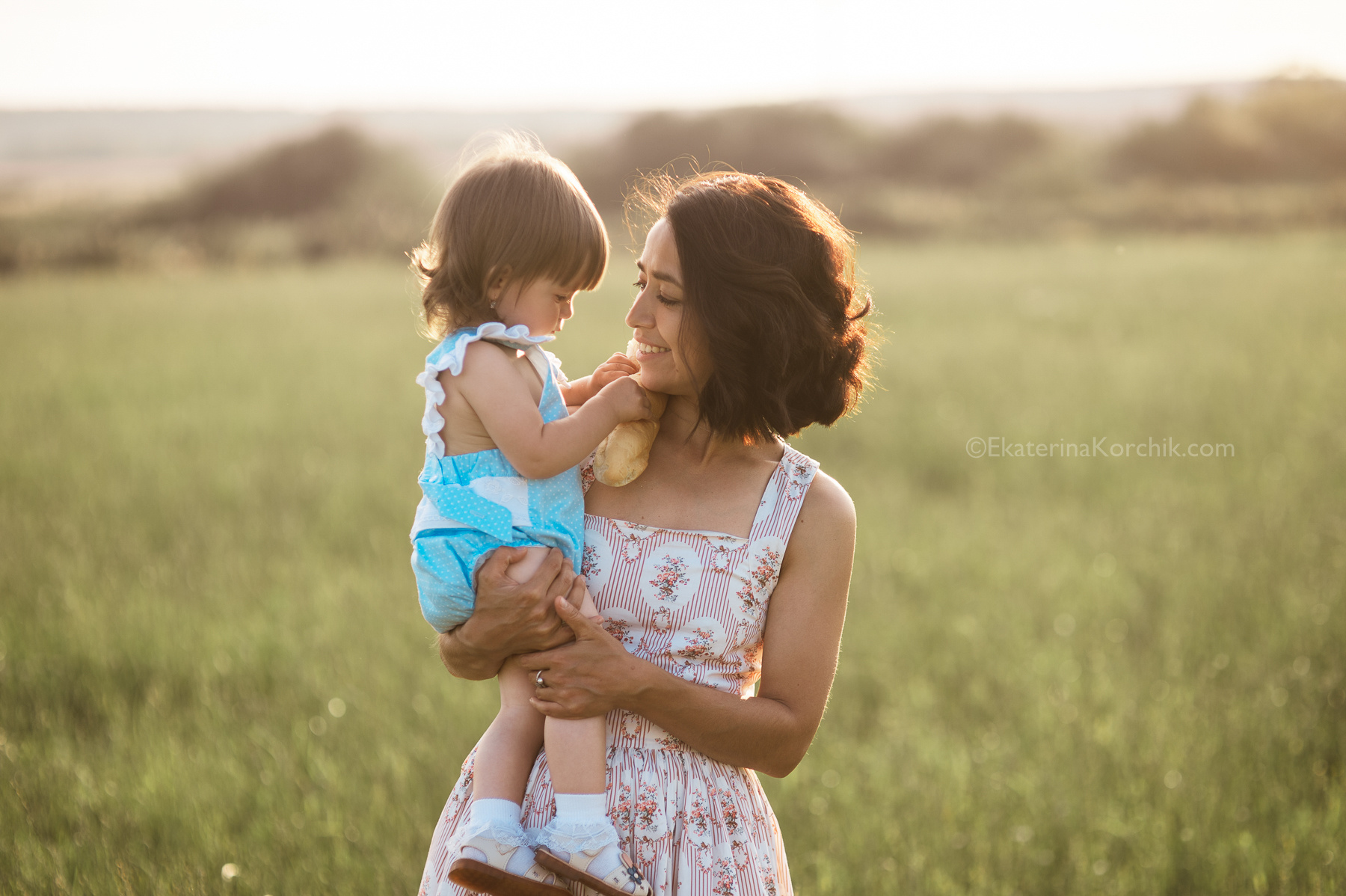 Семейная фотосессия на природе. Портретный фотограф в Москве, Московской области. Деловой портрет