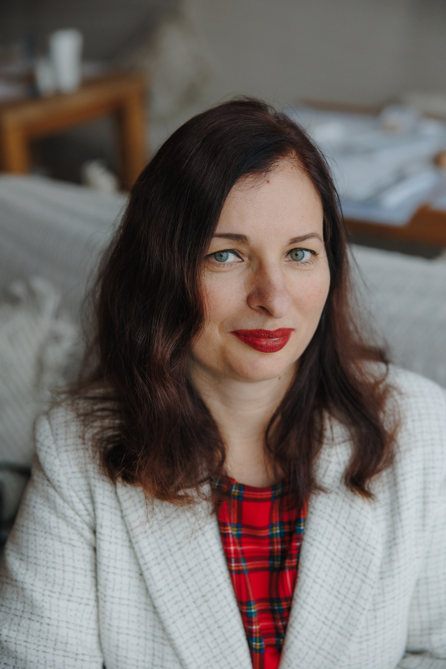 Портретный фотограф для контент съёмки в Новой Москве. Фотограф Москва. Портретный фотограф Александра Харитонова Москва Новая Москва Троицк