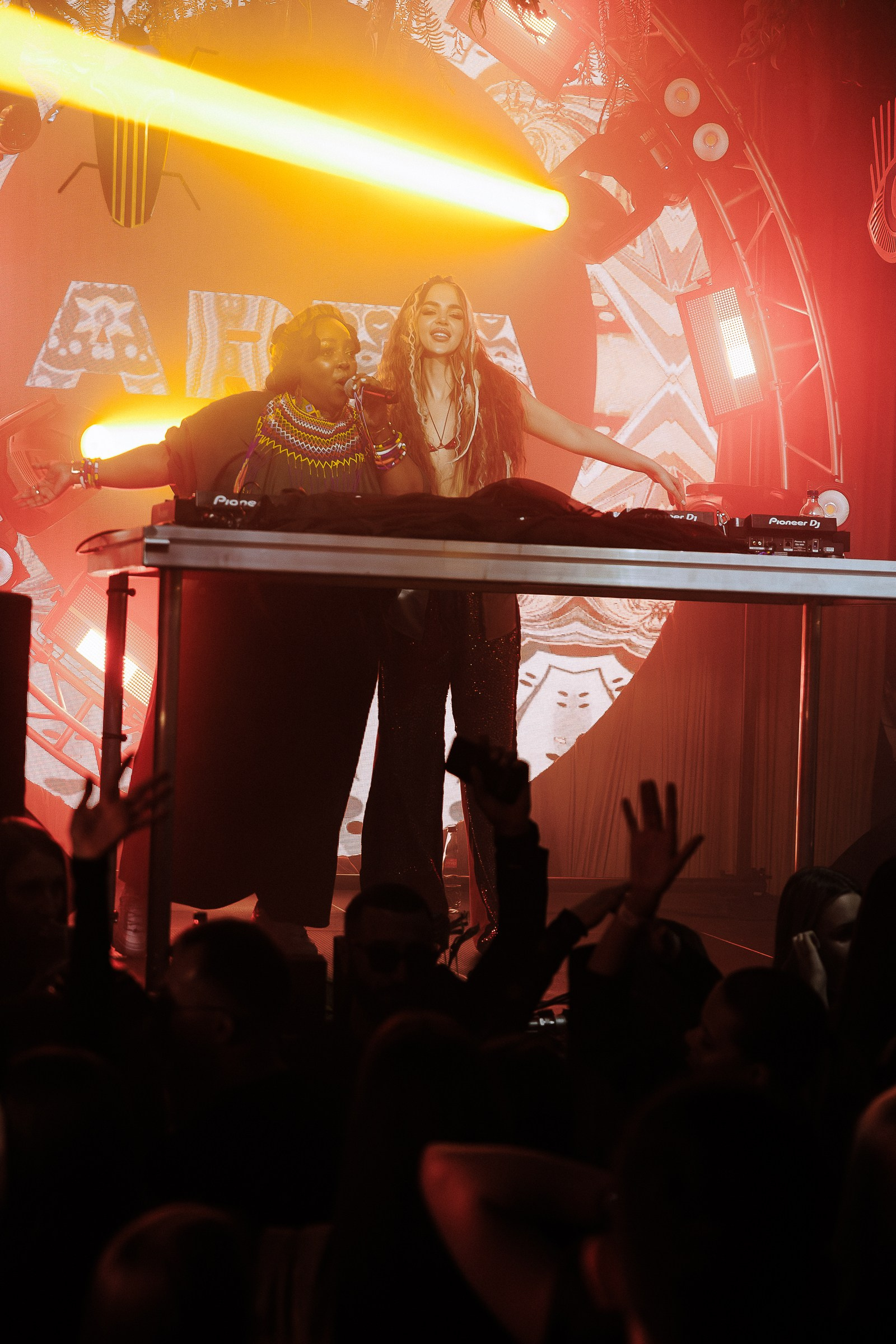 Фотограф на вечеринку спб. VERSLIBRE | Свадебный и репортажный фотограф в Санкт-Петербурге, Москве, и Поволжье