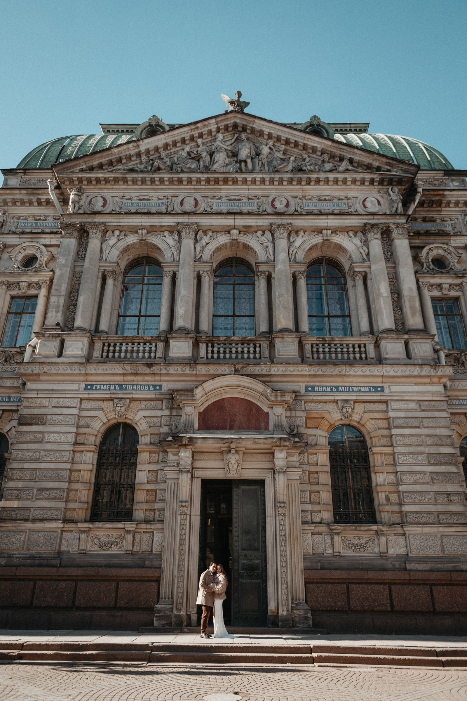 14 дворцов в Санкт-Петербурге для свадебной фотосессии в дождь. Свадебный фотограф в Санкт-Петербурге Венера Ахметова