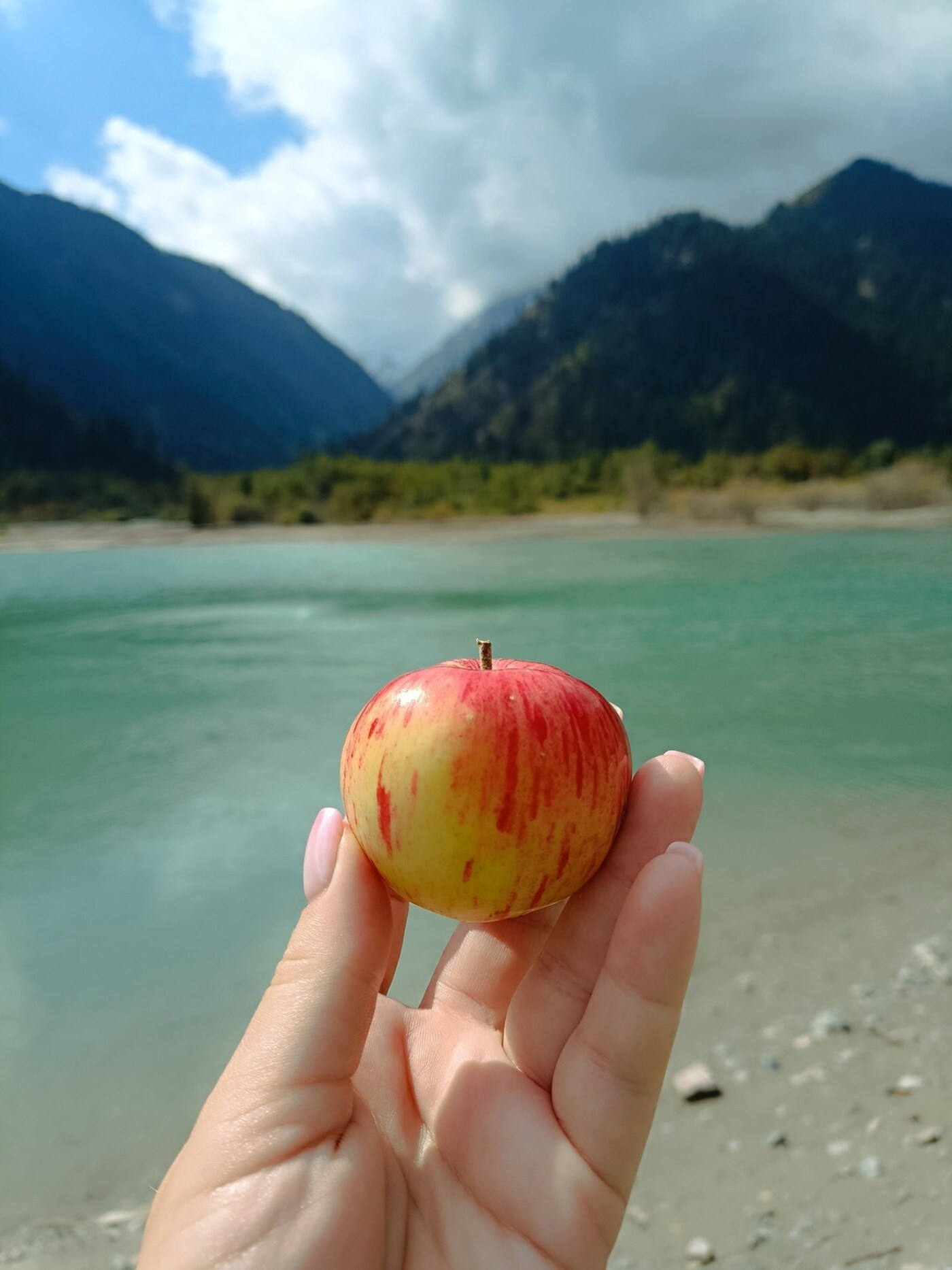 Экскурсия и тур на Плато Ассы, водопад Медвежий и озеро Иссык из Алматы