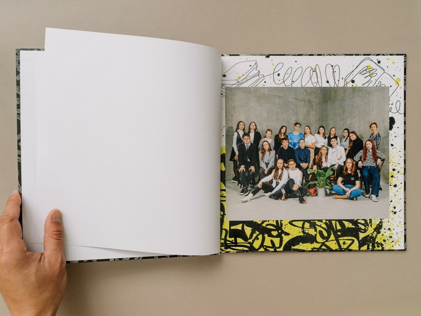 Выпускные альбомы 9-11 классов. Фотограф Николай Селуков