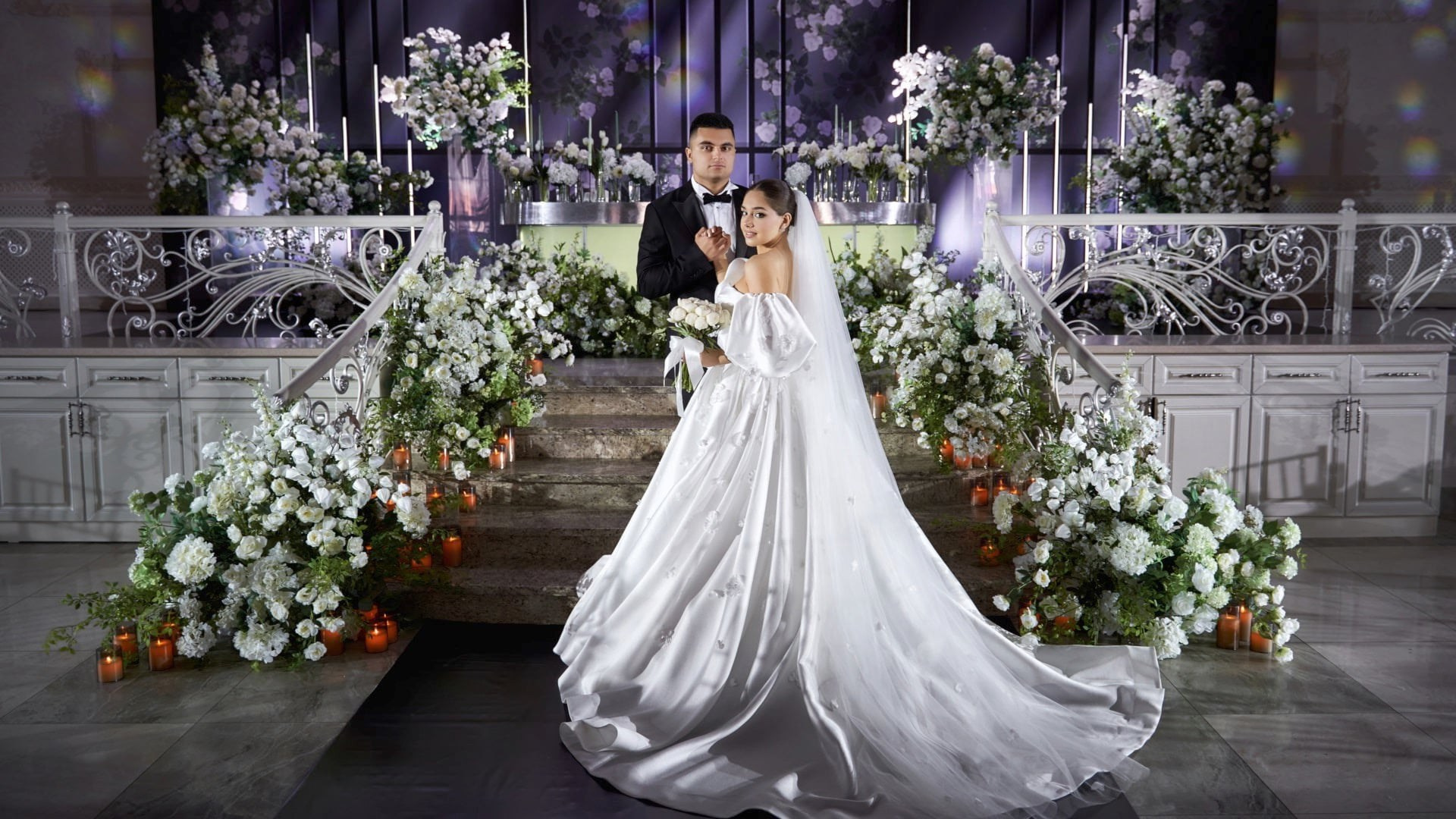 Красивое свадебное видео SDE, показанное в этот же день на свадьбе. Свадебное видео и фото съемка на свадьбу в Краснодаре Твинс Студио