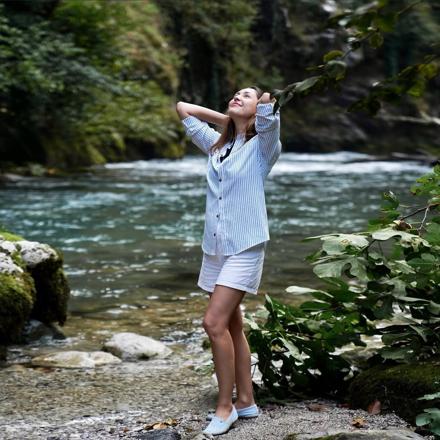 Авторские путешествия на красном кабриолете Lexus. Сочи, Адлер, Сириус, Красная Поляна, озеро Рица. Личный водитель и фотограф. Свадебный фотограф в Сочи и Адлере — Фотосессии на море и в горах | Виктор Рогулев