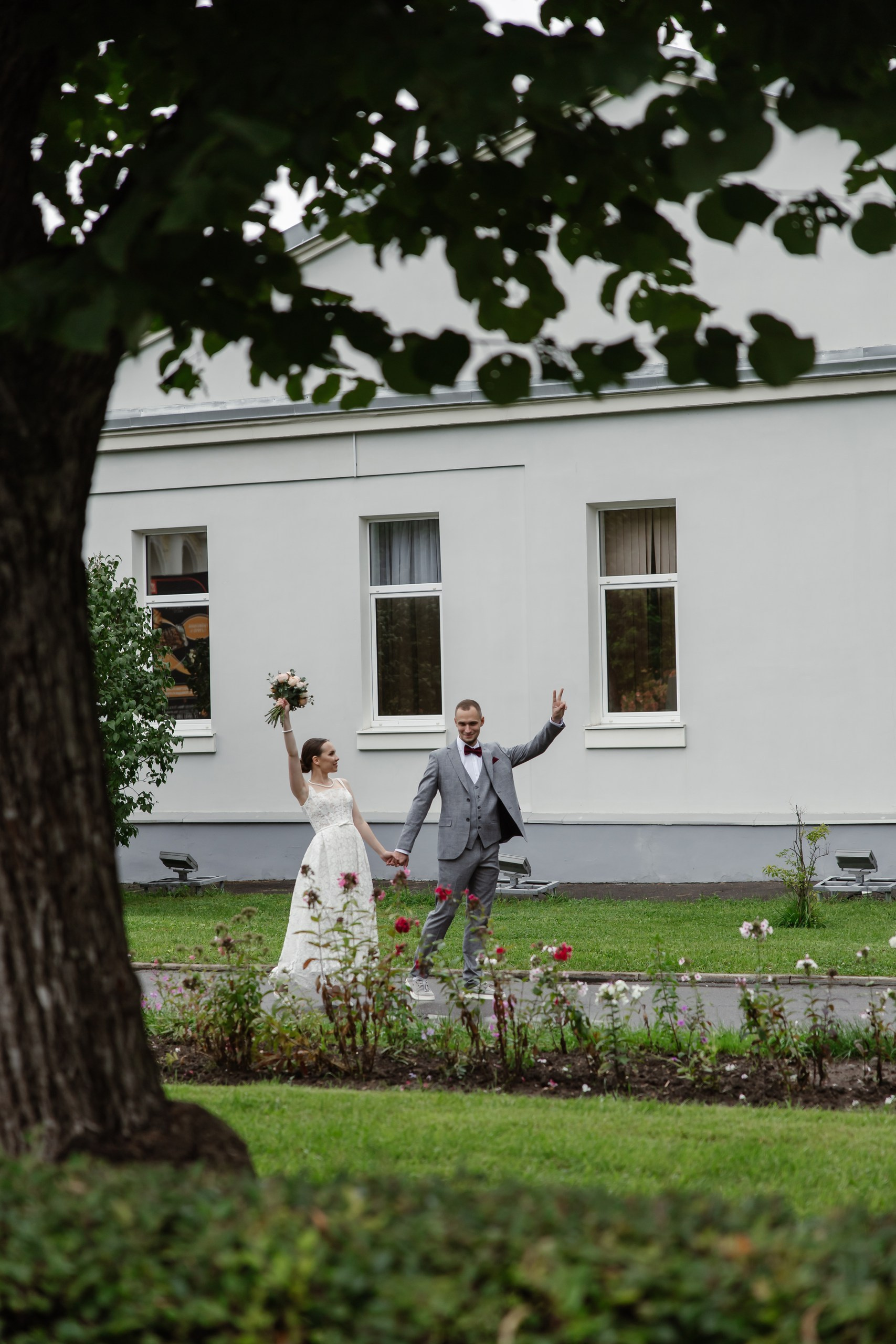Свадебная фотосессия: 5 ошибок позирования. Как красиво получиться на фото, не будучи моделью. Фотограф, видеограф на свадьбу в Москве Никита Назаров