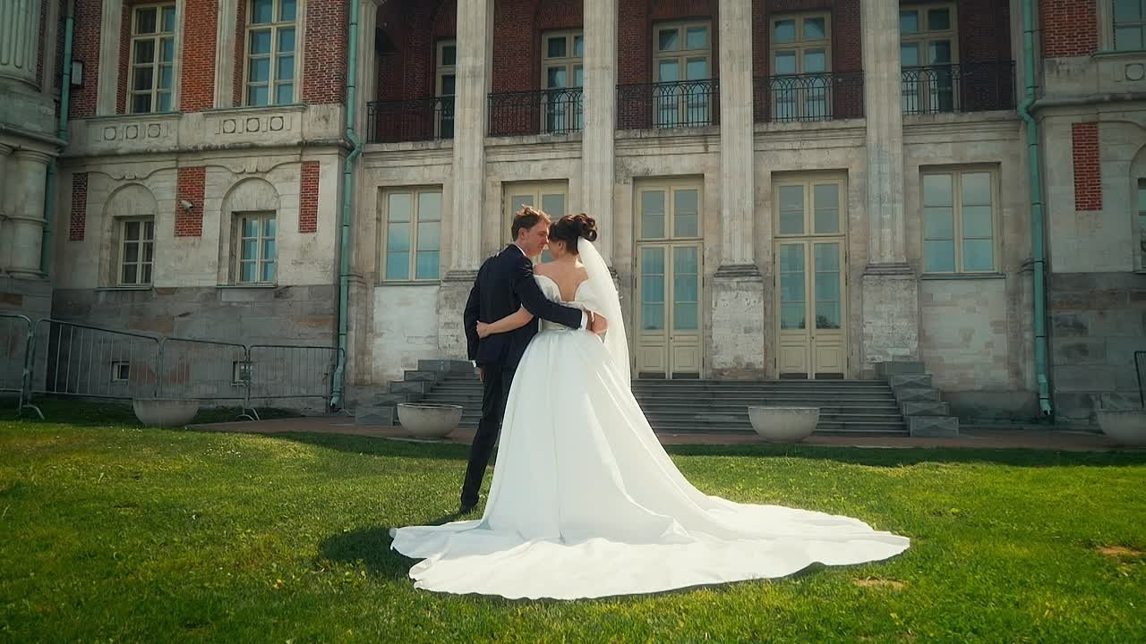 Видеограф Рупчев. Подрядчики и друзья сети свадебных площадок House for wedding