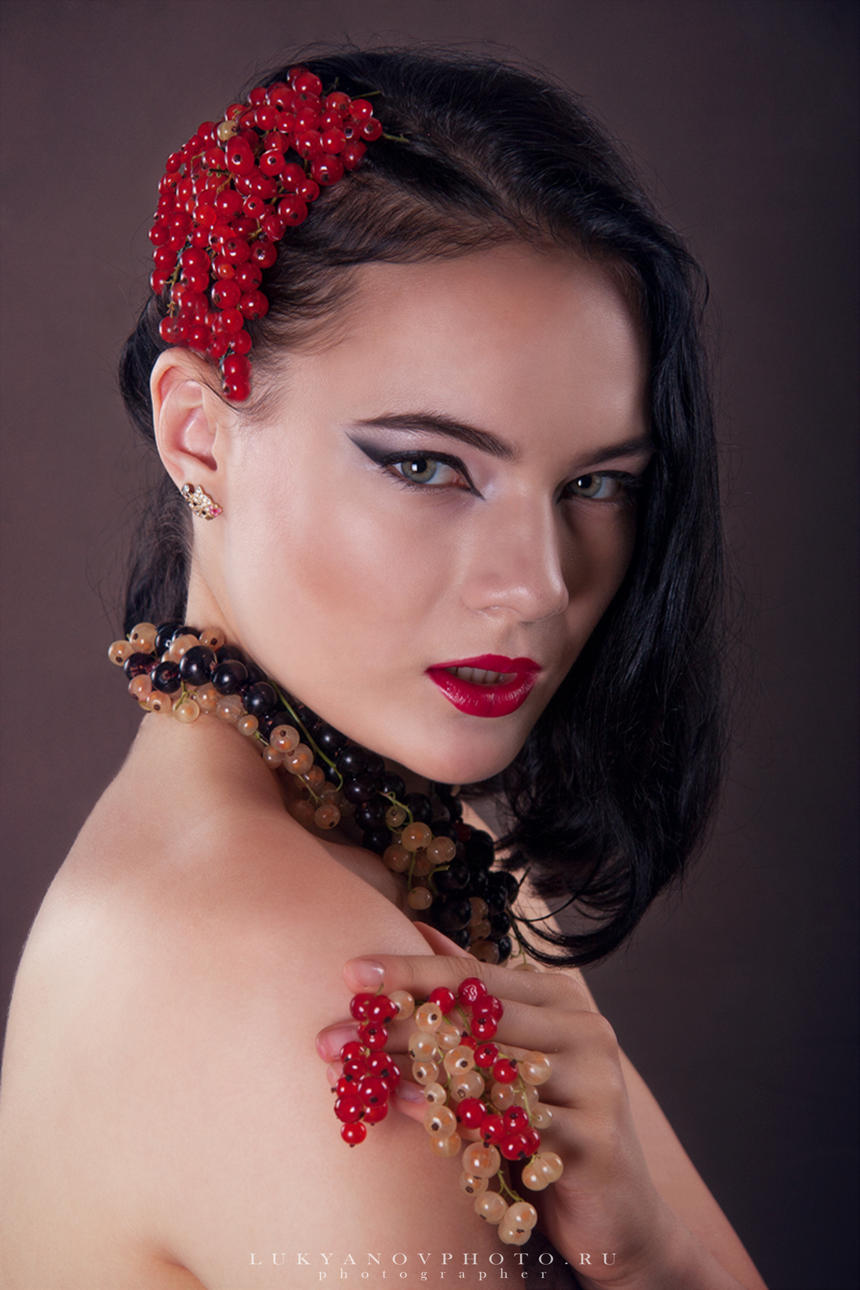 Фотограф - Лукьянов Виталий Тульская область г.Новомосковск
+79105549994
фотопроект "Сладкая смородина" 
#lukyanovphoto #luky_photograph