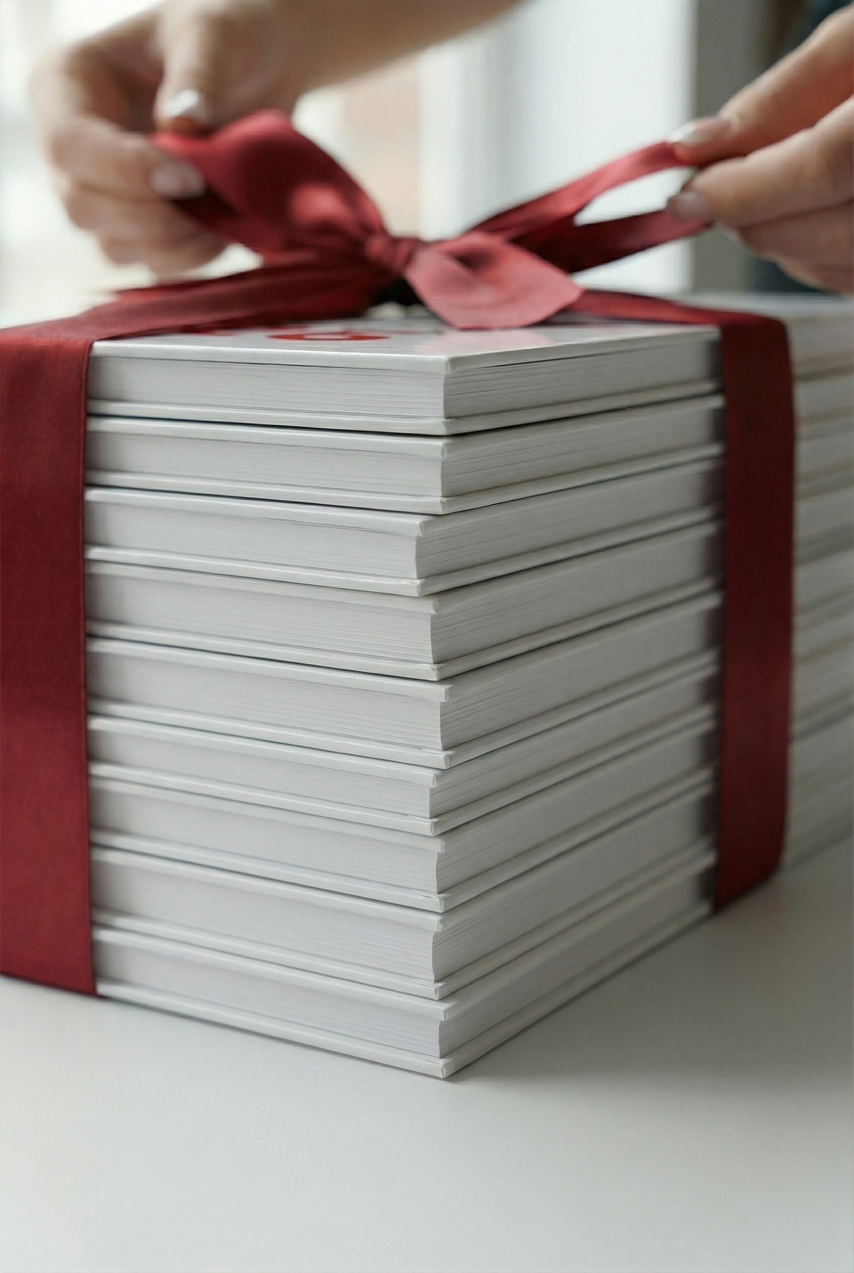 Выпускные альбомы Старый Оскол 4 класс. Стильные выпускные альбомы в Старом Осколе. Свадебные фотокниги