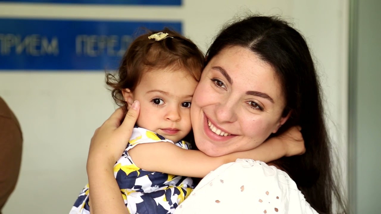 Видеосъёмка выписки из роддома. Семейный и детский фотограф и видеограф в Москве, Дрокина Наталья