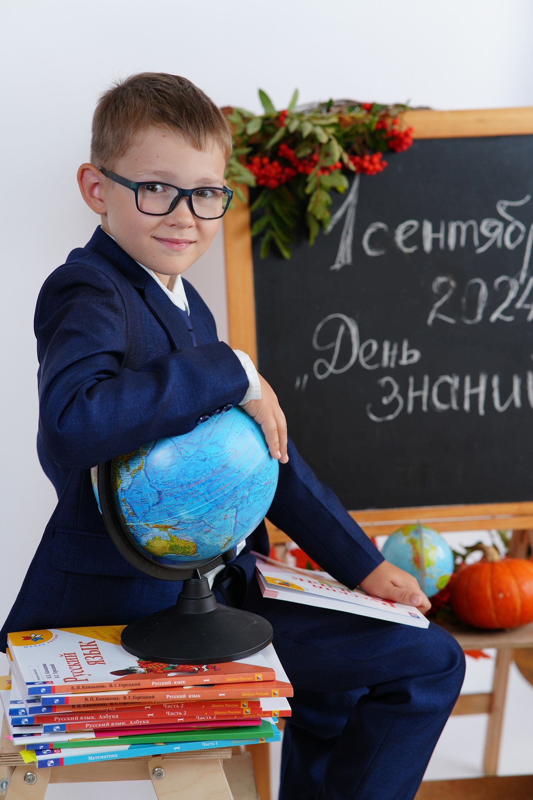 Тематические фотосессии «ЗДРАВСТВУЙ, ШКОЛА!». Школьная фотография в Санкт-Петербурге, выпускные альбомы, фотосессии