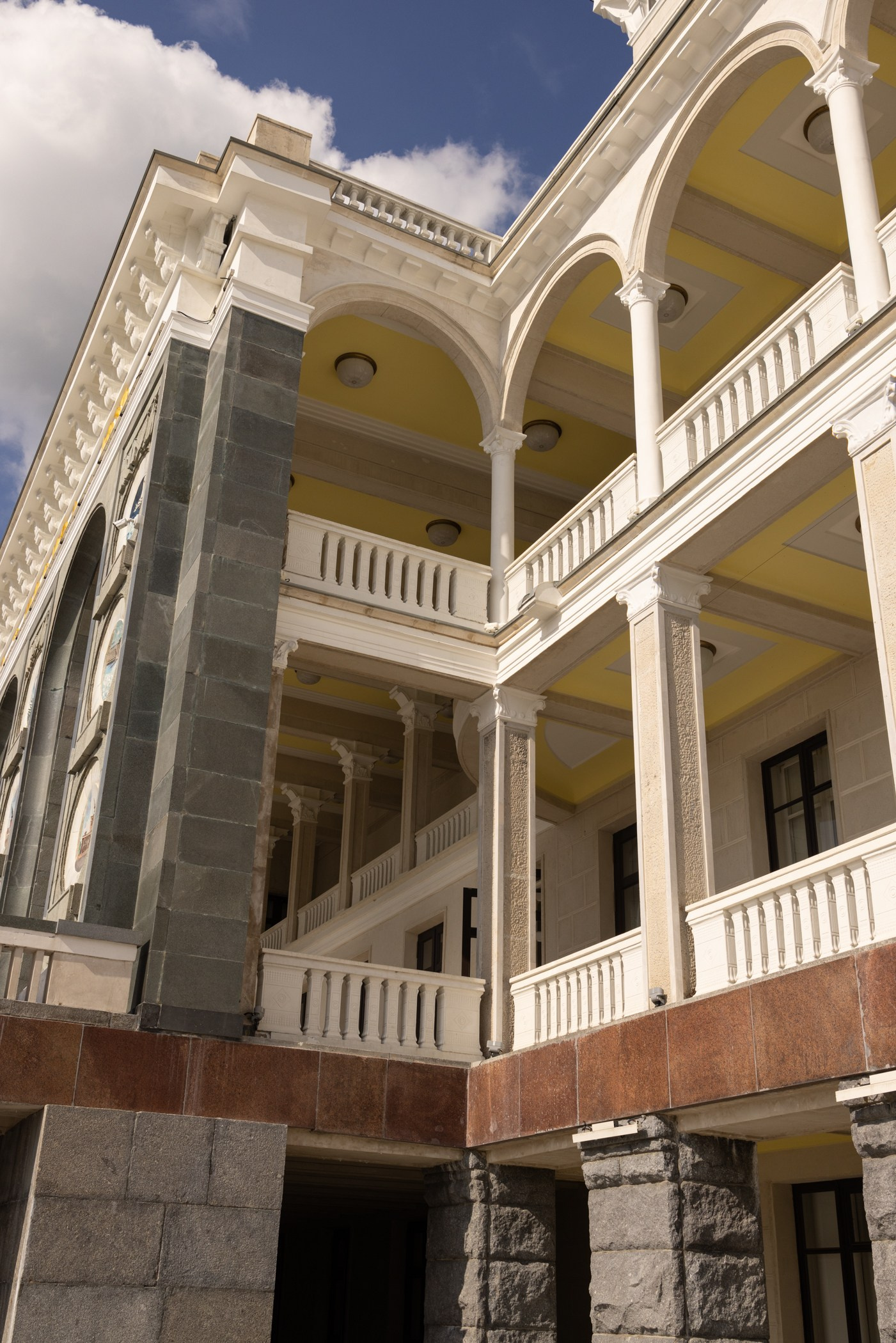 Локация для фотографирования свадеб. Студия Максима Белослюдцева