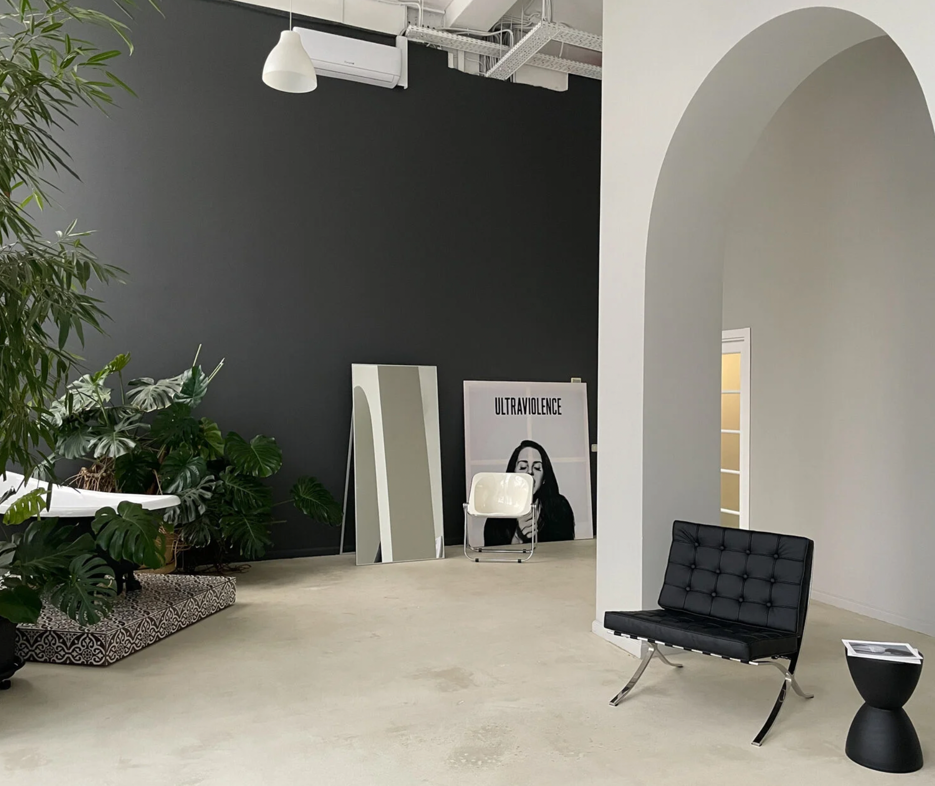 Locations for photo shoot. Nude and Fine art photographer in Moscow Anna Fors