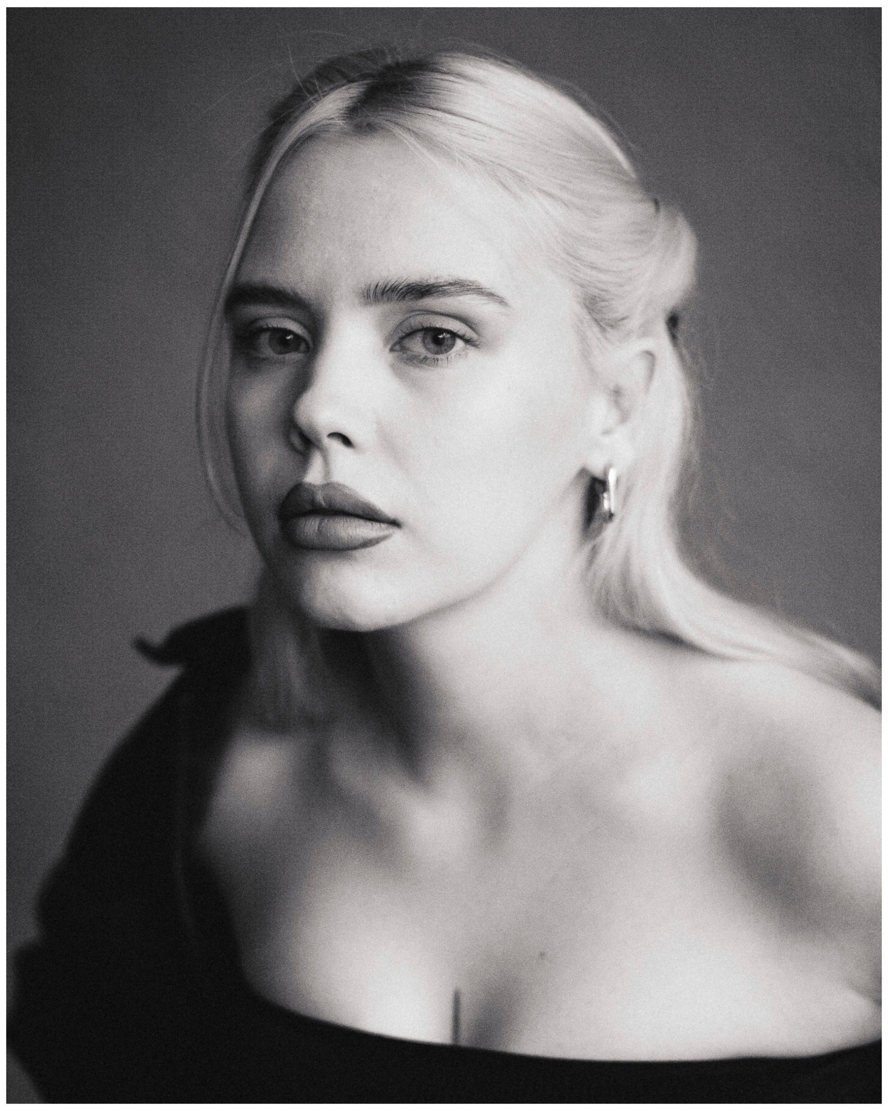 Женский и lovestory фотограф в Архангельске — Манакова Полина