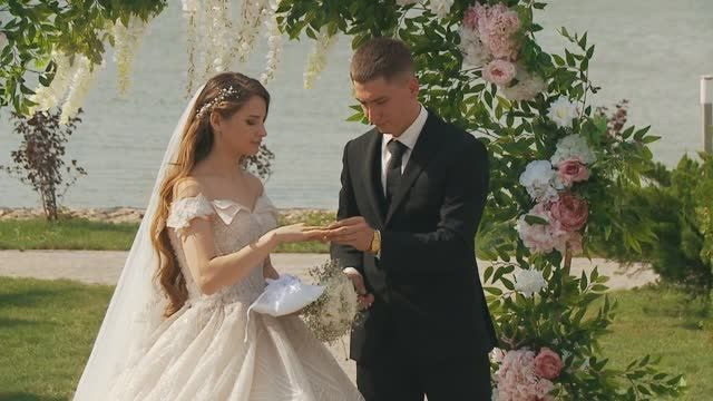 Свадебные клипы. Свадебный фотограф и видеооператор в Ростове-на-Дону