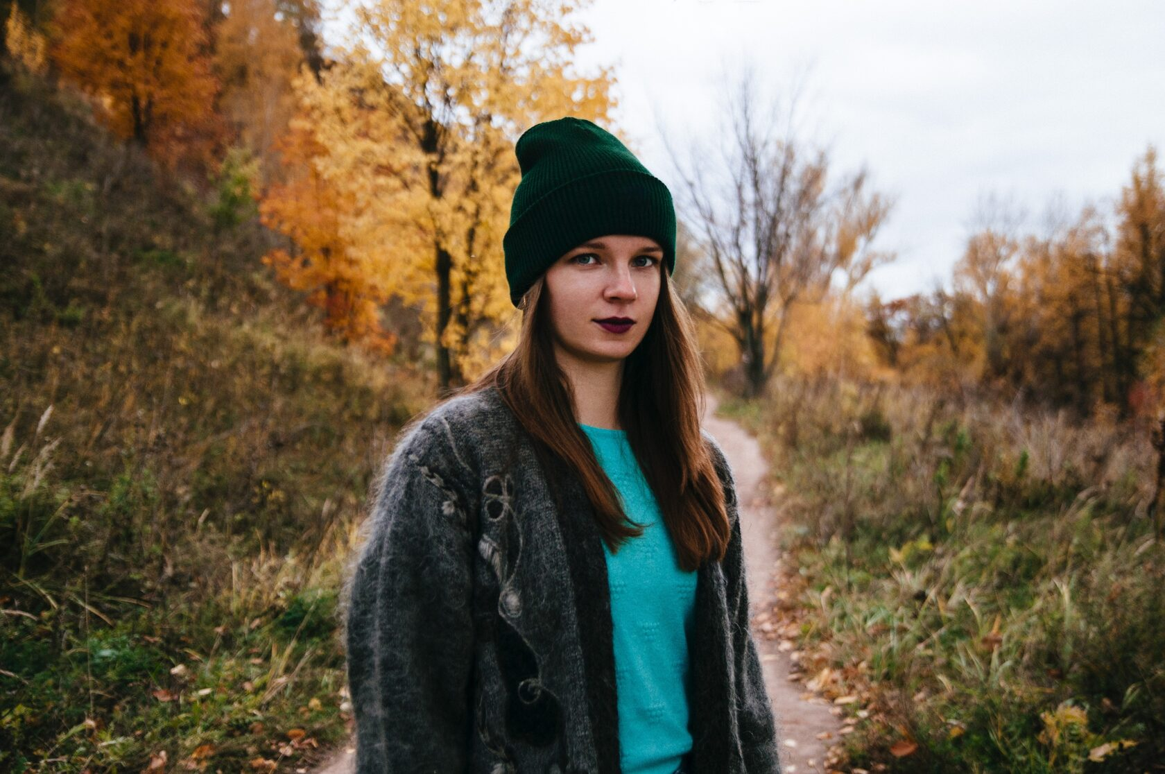 Портретная фотография молодой девушки на улице. Нижний Новгород