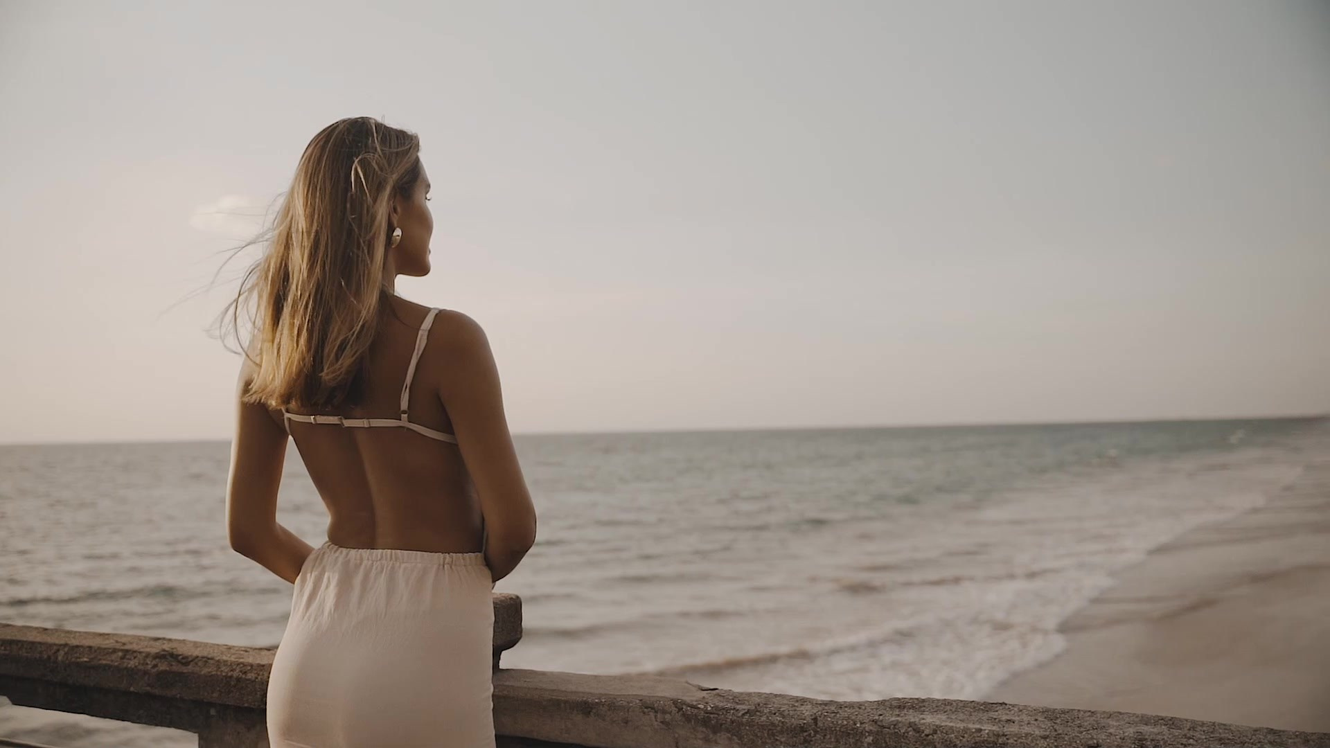 Video. Professional Wedding Photography, Portraits, and Studio Photoshoots in Phuket